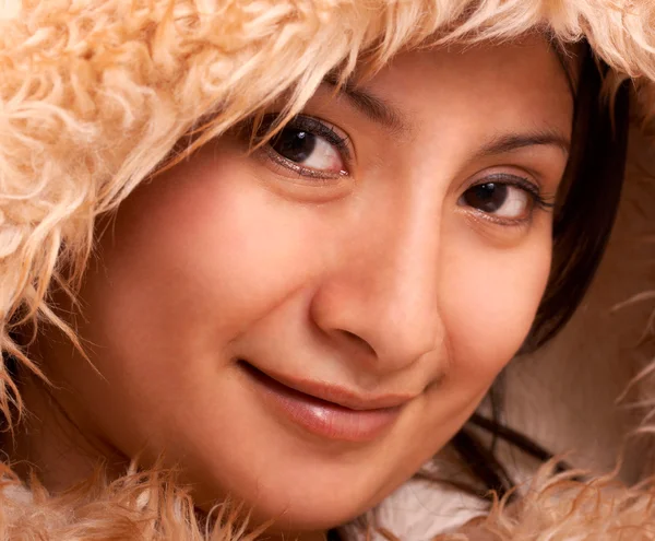 Smiling Girl In A Fur Coat — Stock Photo, Image