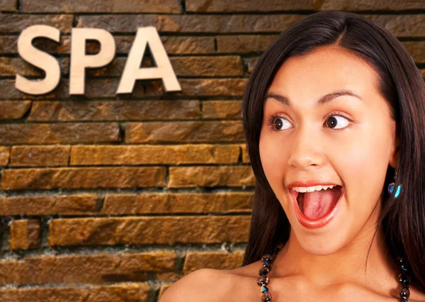Girl Standing Outside A Spa — Stock Photo, Image