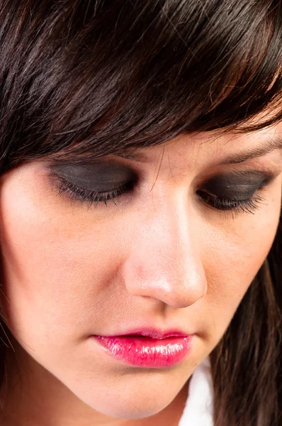 Depresif genç kadının gözlerini kapatma — Stok fotoğraf