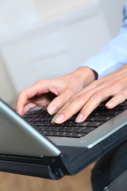 closeup dizüstü bilgisayar klavye