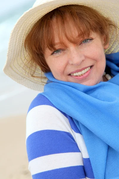 Portrait of smiling senior woman — Stock Photo, Image