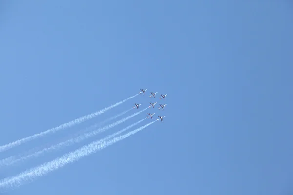 Airshow en el cielo azul — Foto de Stock