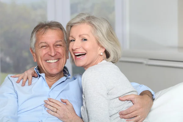 Primer plano de la feliz pareja de ancianos —  Fotos de Stock