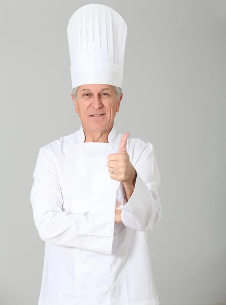 站在白色背景上的厨师的特写 — 图库照片