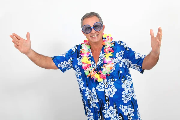 Gelukkig man met hawaiian shirt — Stockfoto