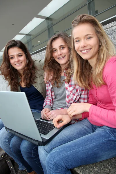 Group of teenagers — Stock Photo, Image