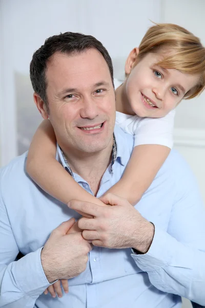 Retrato de pai e filho — Fotografia de Stock