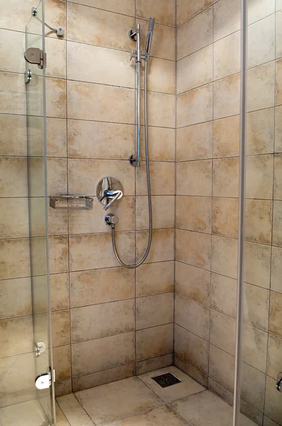Dies ist eine Nahaufnahme einer Dusche — Stockfoto