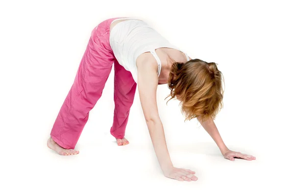 Mujer embarazada haciendo ejercicios de acondicionamiento físico —  Fotos de Stock