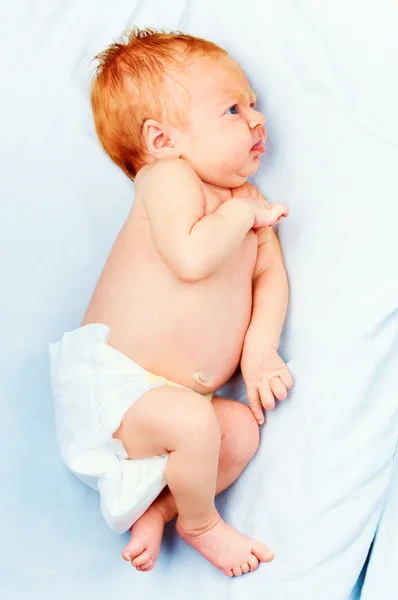 Questo è un bambino appena nato carino — Foto Stock