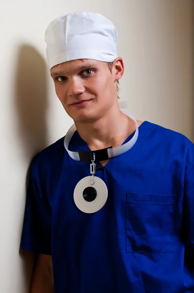 Portret młodego lekarza — Zdjęcie stockowe