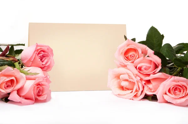 Blanco kaart voor felicitaties met rozen — Stockfoto