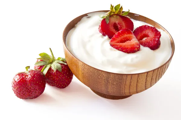 Jahodový jogurt na s — Stock fotografie