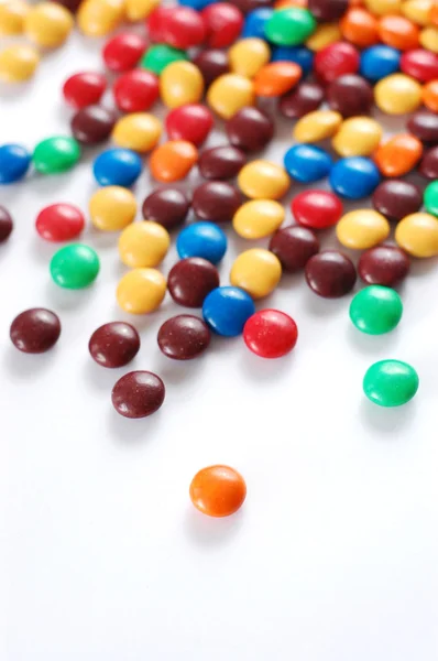 Hromadu barevné bonbóny — Stock fotografie