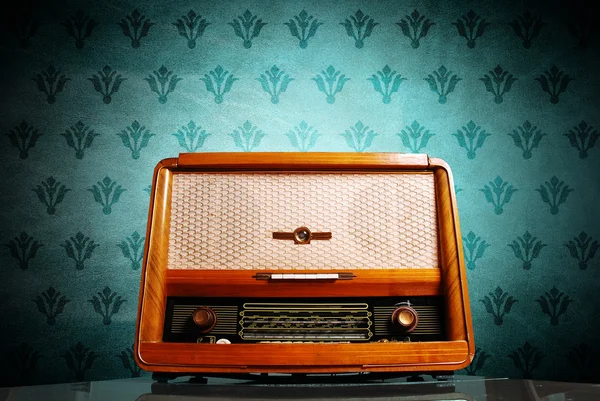 老式收音机 — 图库照片#