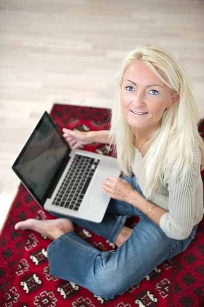 Businesswoman at home — Stock Photo, Image