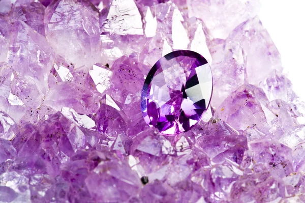 紫晶宝石 — 图库照片