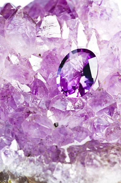紫晶宝石 — 图库照片
