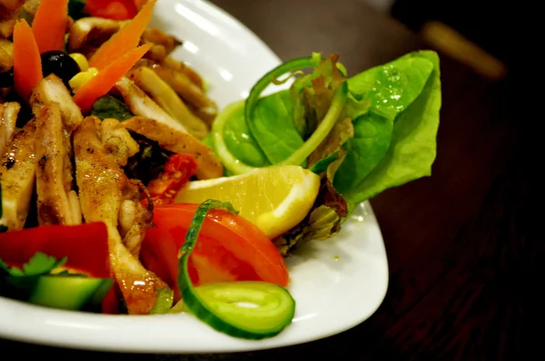 Delicious chicken salad — Stock Photo, Image