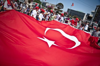 Giant Turkish Flag clipart