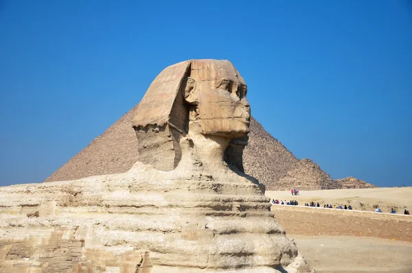 De piramides en de grote Sfinx van Gizeh — Stockfoto