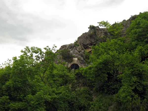 Lermontows Grotte. Pyatigorsk, Nordkaukasus. — Stockfoto