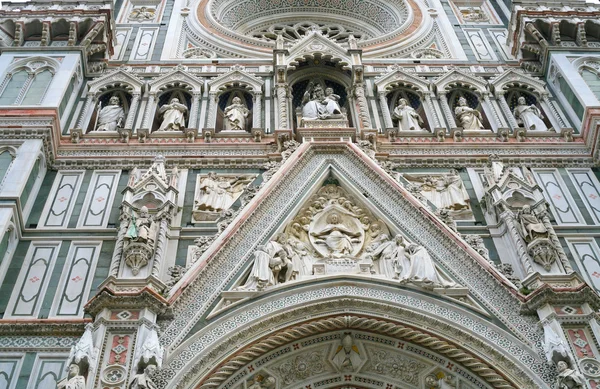 Muur van de basilica di santa maria del fiore — Stockfoto