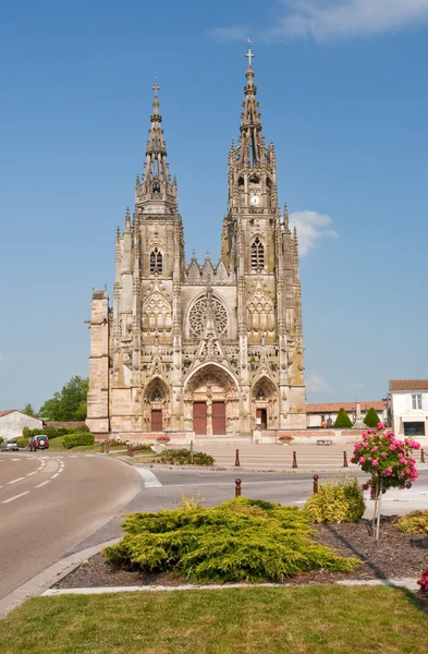 Basilica Notre-Dame in Epine villige in Francia — Foto Stock