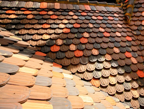 Pendiente del techo de baldosas — Foto de Stock