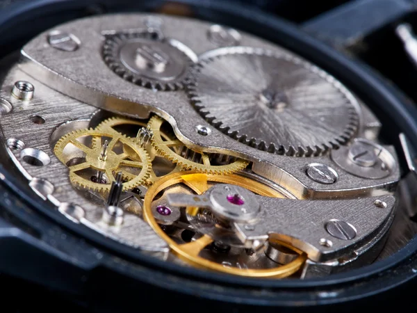분해 된 손목 시계 — 스톡 사진