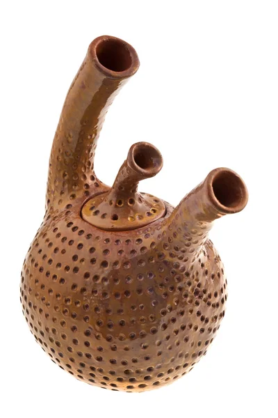 Teekanne aus brauner Keramik isoliert auf weiß — Stockfoto