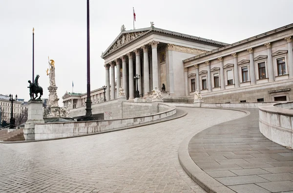 Estátua Athene em frente ao Parlamento, Viena — Fotografia de Stock