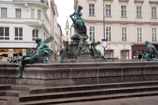Fontän donnerbrunnen i Wien, Österrike — Stockfoto