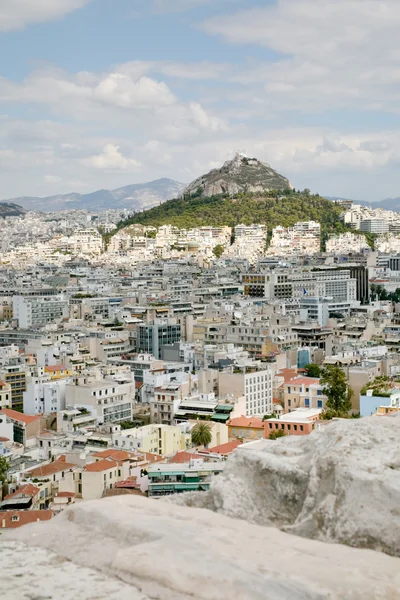 Вид на Афины и холм Ликабетт — стоковое фото