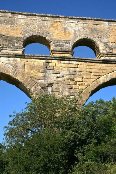 Pont du Gard - ancient Roman bridge — Stock Photo, Image