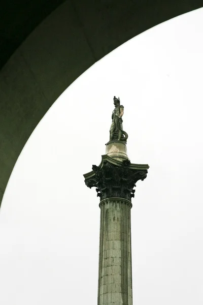 Nelsonův sloup na Trafalgarském náměstí, Londýn — Stock fotografie