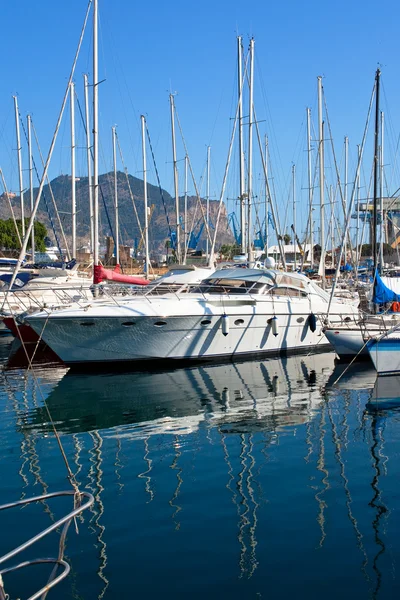 Oude haven in palermo, Italië — Stockfoto