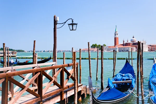Пирс на канале Сан-Марко, Венеция, Италия — стоковое фото