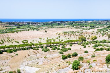 Akdeniz sahilinde Sicilya kırsal görünümü