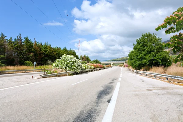 Autopista en Sicilia — Foto de Stock