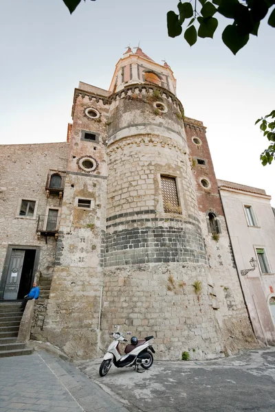 Gamla normandisk kyrka i Sicilien — Stockfoto