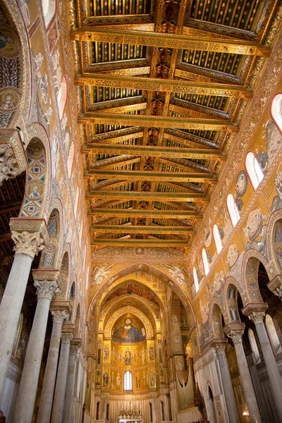 Gold painted ceiling of Monreale Cathedral, Sicily — Stock Photo, Image