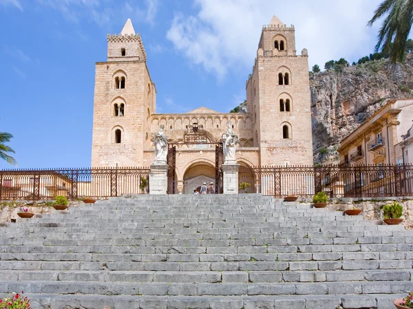 Catedral medieval de Norman em Cefalu, Sicília — Fotografia de Stock