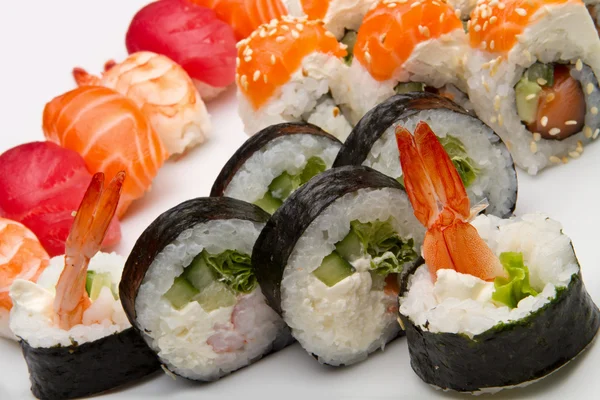 Sushi na bílém pozadí — Stock fotografie