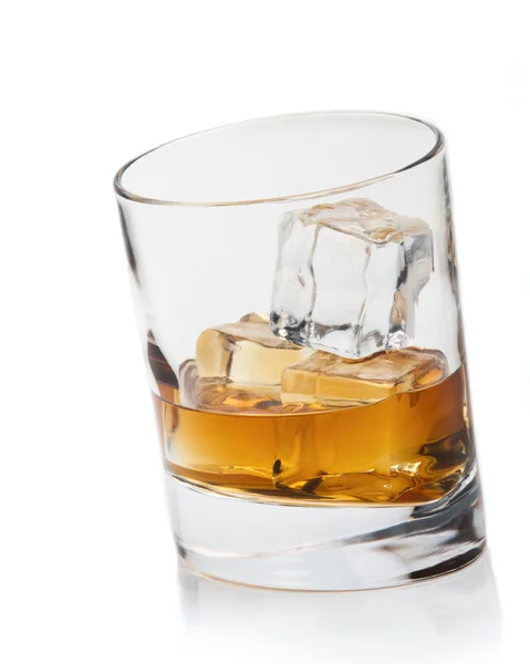 Whisky and ice cube, a studio shot — Stock Photo, Image