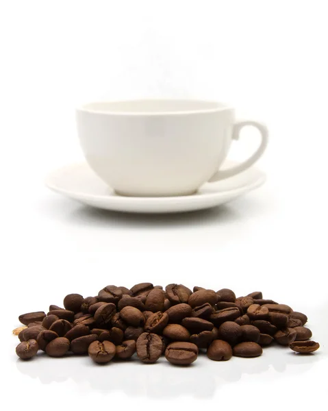 Tazza di caffè su sfondo bianco — Foto Stock
