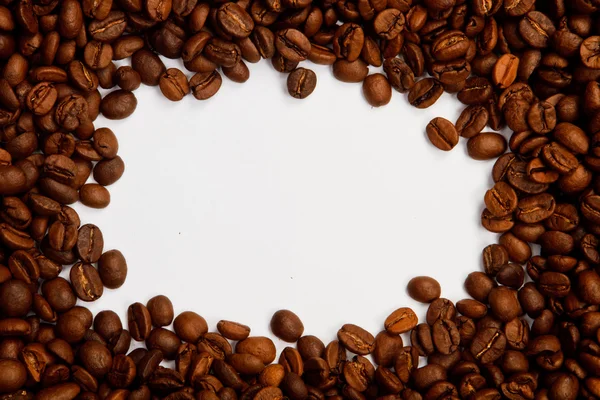 Brown roasted coffee beans. Shot in a studio — Stock Photo, Image