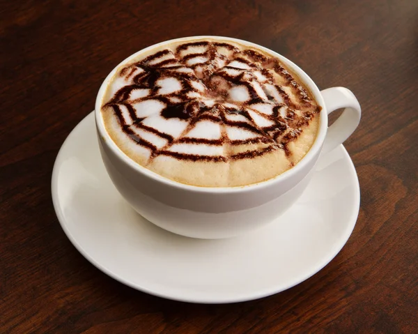 Schokoladen-Cappuccino-Zeit. Tasse Kaffee — Stockfoto