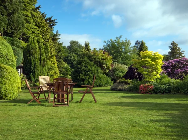 Engelska trädgården — Stockfoto
