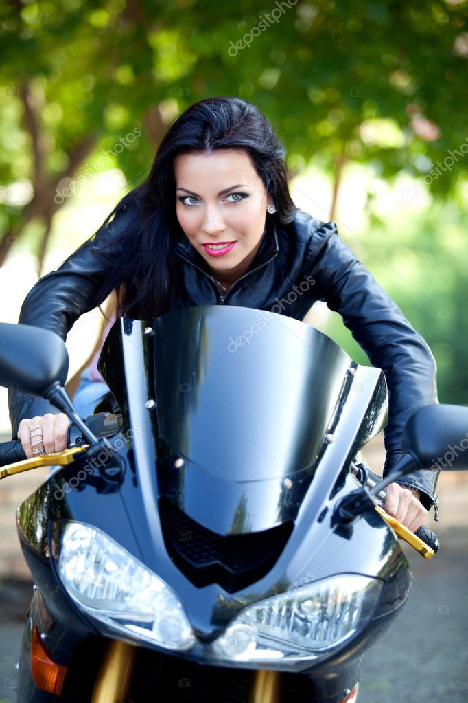 Chica Motociclista Fotografía De Stock © Kotin 6164520 Depositphotos 